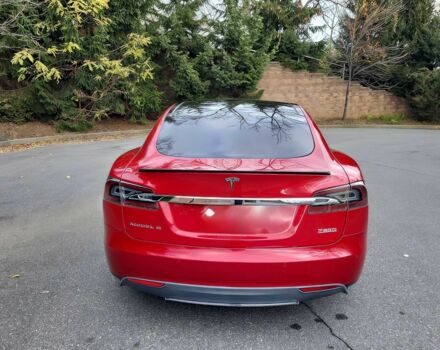 Красный Тесла Модель С, объемом двигателя 0 л и пробегом 76 тыс. км за 9000 $, фото 5 на Automoto.ua