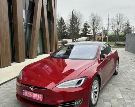 Красный Тесла Модель С, объемом двигателя 0 л и пробегом 226 тыс. км за 13800 $, фото 2 на Automoto.ua