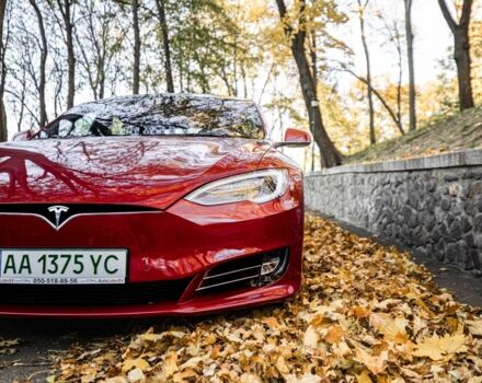 Червоний Тесла Модель С, об'ємом двигуна 0 л та пробігом 122 тис. км за 18500 $, фото 4 на Automoto.ua