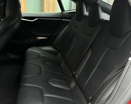 Красный Тесла Модель С, объемом двигателя 0 л и пробегом 226 тыс. км за 13800 $, фото 7 на Automoto.ua