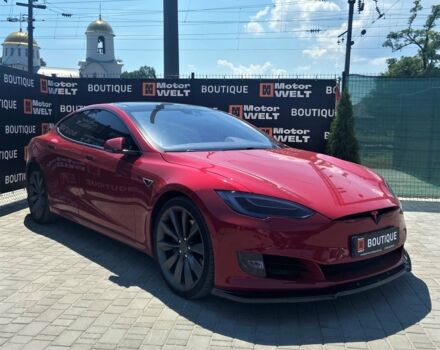 Красный Тесла Модель С, объемом двигателя 0 л и пробегом 42 тыс. км за 46500 $, фото 2 на Automoto.ua