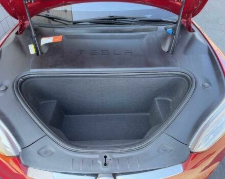 Красный Тесла Модель С, объемом двигателя 0 л и пробегом 60 тыс. км за 7000 $, фото 8 на Automoto.ua