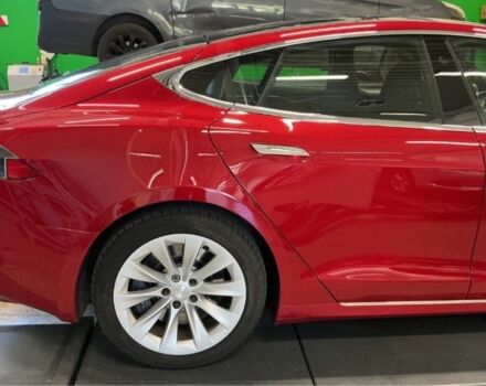 Красный Тесла Модель С, объемом двигателя 0 л и пробегом 160 тыс. км за 15900 $, фото 6 на Automoto.ua