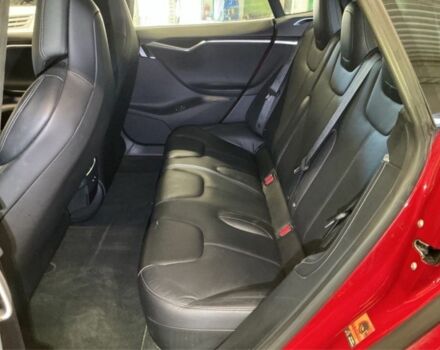 Красный Тесла Модель С, объемом двигателя 0 л и пробегом 160 тыс. км за 15900 $, фото 10 на Automoto.ua