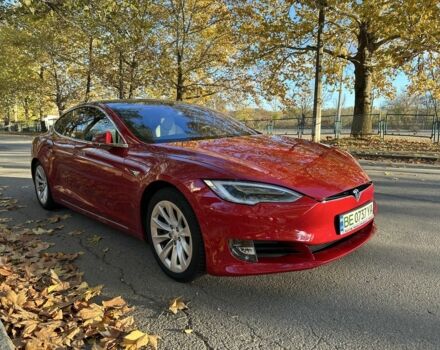 Червоний Тесла Модель С, об'ємом двигуна 0 л та пробігом 60 тис. км за 26800 $, фото 1 на Automoto.ua