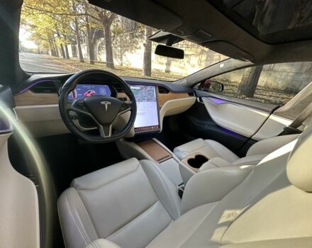 Червоний Тесла Модель С, об'ємом двигуна 0 л та пробігом 60 тис. км за 26800 $, фото 8 на Automoto.ua