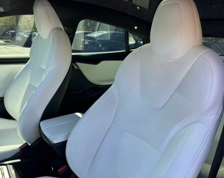 Червоний Тесла Модель С, об'ємом двигуна 0 л та пробігом 13 тис. км за 19900 $, фото 7 на Automoto.ua