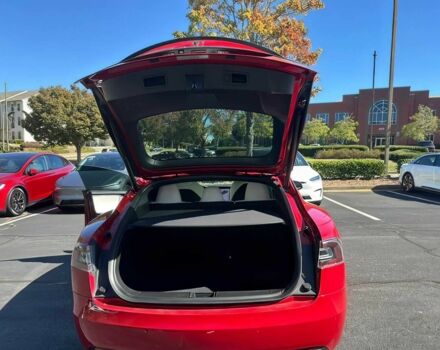 Червоний Тесла Модель С, об'ємом двигуна 0 л та пробігом 13 тис. км за 19900 $, фото 10 на Automoto.ua