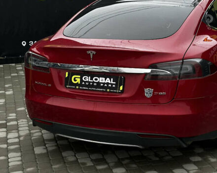 Красный Тесла Модель С, объемом двигателя 0 л и пробегом 306 тыс. км за 10900 $, фото 18 на Automoto.ua