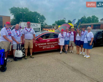 Красный Тесла Модель С, объемом двигателя 0 л и пробегом 319 тыс. км за 9500 $, фото 41 на Automoto.ua