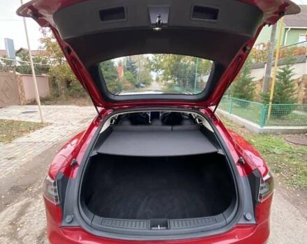 Красный Тесла Модель С, объемом двигателя 0 л и пробегом 176 тыс. км за 14800 $, фото 12 на Automoto.ua