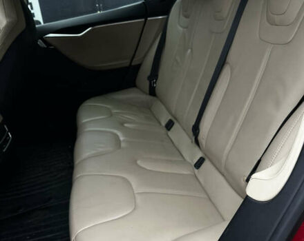 Красный Тесла Модель С, объемом двигателя 0 л и пробегом 306 тыс. км за 10900 $, фото 10 на Automoto.ua