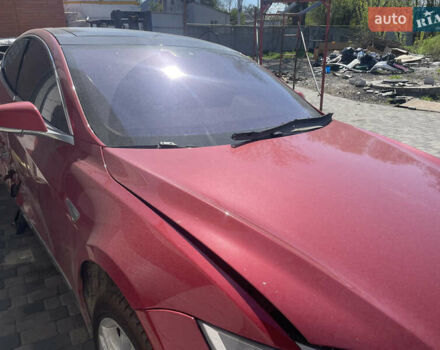 Красный Тесла Модель С, объемом двигателя 0 л и пробегом 215 тыс. км за 7900 $, фото 1 на Automoto.ua