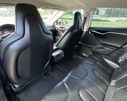 Червоний Тесла Модель С, об'ємом двигуна 0 л та пробігом 188 тис. км за 13900 $, фото 20 на Automoto.ua