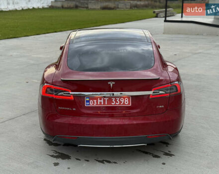 Красный Тесла Модель С, объемом двигателя 0 л и пробегом 319 тыс. км за 9500 $, фото 6 на Automoto.ua