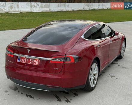 Красный Тесла Модель С, объемом двигателя 0 л и пробегом 319 тыс. км за 9500 $, фото 5 на Automoto.ua