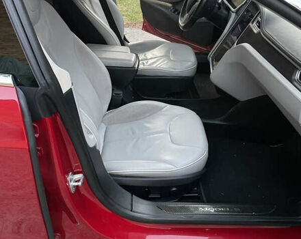 Красный Тесла Модель С, объемом двигателя 0 л и пробегом 199 тыс. км за 13500 $, фото 19 на Automoto.ua