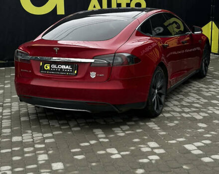 Красный Тесла Модель С, объемом двигателя 0 л и пробегом 306 тыс. км за 10900 $, фото 17 на Automoto.ua
