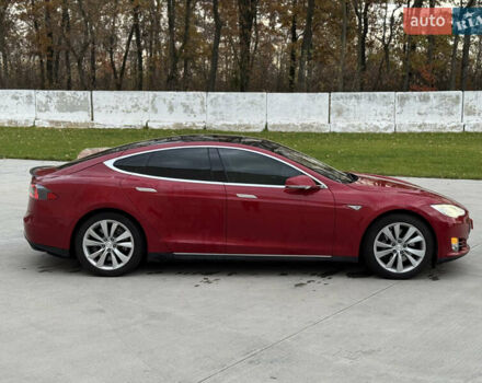 Красный Тесла Модель С, объемом двигателя 0 л и пробегом 319 тыс. км за 9500 $, фото 3 на Automoto.ua
