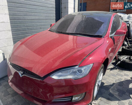 Красный Тесла Модель С, объемом двигателя 0 л и пробегом 215 тыс. км за 7900 $, фото 2 на Automoto.ua