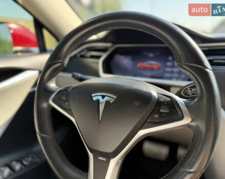 Тесла Модель С 2013 в Ивано-Франковске на Automoto.ua Красный Тесла Модель С, объемом двигателя 0 л и пробегом 178 тыс. км за 16350 $, фото 27 на Automoto.ua