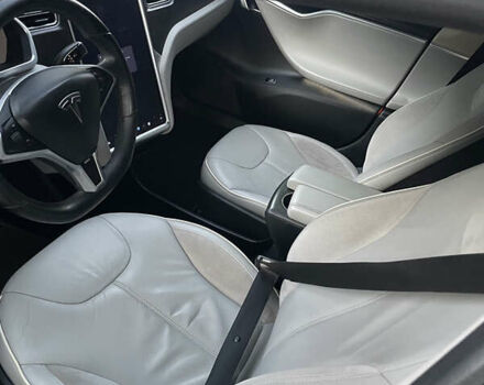 Красный Тесла Модель С, объемом двигателя 0 л и пробегом 199 тыс. км за 13500 $, фото 12 на Automoto.ua