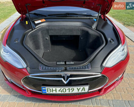 Червоний Тесла Модель С, об'ємом двигуна 0 л та пробігом 188 тис. км за 13900 $, фото 32 на Automoto.ua