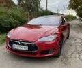 Красный Тесла Модель С, объемом двигателя 0 л и пробегом 179 тыс. км за 14800 $, фото 2 на Automoto.ua