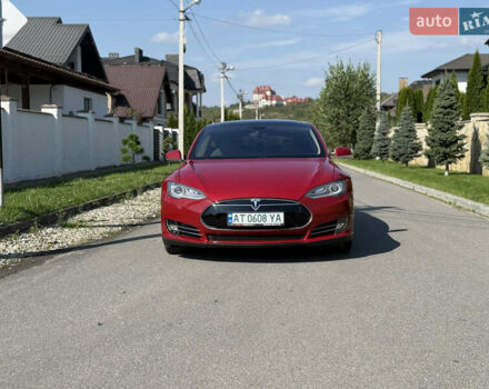 Тесла Модель С 2013 в Ивано-Франковске на Automoto.ua Красный Тесла Модель С, объемом двигателя 0 л и пробегом 178 тыс. км за 16350 $, фото 1 на Automoto.ua