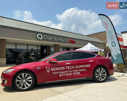 Красный Тесла Модель С, объемом двигателя 0 л и пробегом 319 тыс. км за 9500 $, фото 40 на Automoto.ua