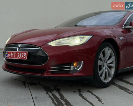 Красный Тесла Модель С, объемом двигателя 0 л и пробегом 319 тыс. км за 9500 $, фото 16 на Automoto.ua