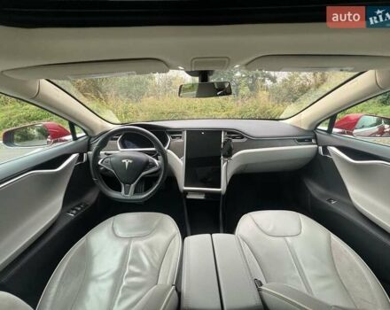 Червоний Тесла Модель С, об'ємом двигуна 0 л та пробігом 98 тис. км за 13000 $, фото 7 на Automoto.ua