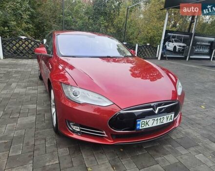 Червоний Тесла Модель С, об'ємом двигуна 0 л та пробігом 69 тис. км за 15988 $, фото 1 на Automoto.ua