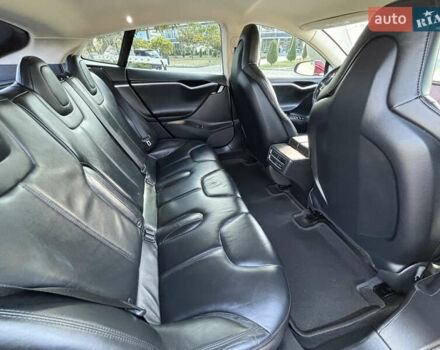 Червоний Тесла Модель С, об'ємом двигуна 0 л та пробігом 188 тис. км за 13900 $, фото 26 на Automoto.ua