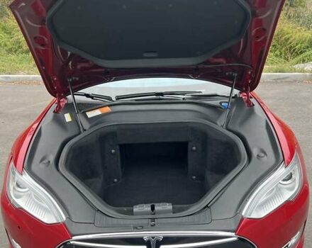 Червоний Тесла Модель С, об'ємом двигуна 0 л та пробігом 98 тис. км за 13000 $, фото 9 на Automoto.ua
