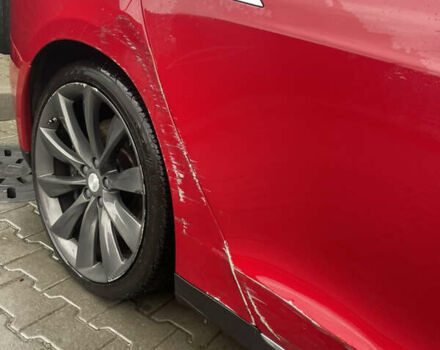 Красный Тесла Модель С, объемом двигателя 0 л и пробегом 306 тыс. км за 11500 $, фото 19 на Automoto.ua