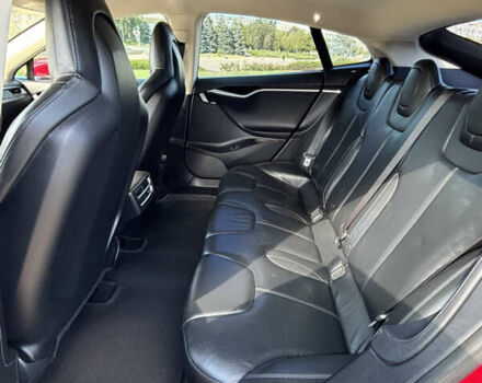 Червоний Тесла Модель С, об'ємом двигуна 0 л та пробігом 188 тис. км за 13900 $, фото 16 на Automoto.ua