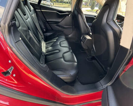 Червоний Тесла Модель С, об'ємом двигуна 0 л та пробігом 188 тис. км за 13900 $, фото 25 на Automoto.ua