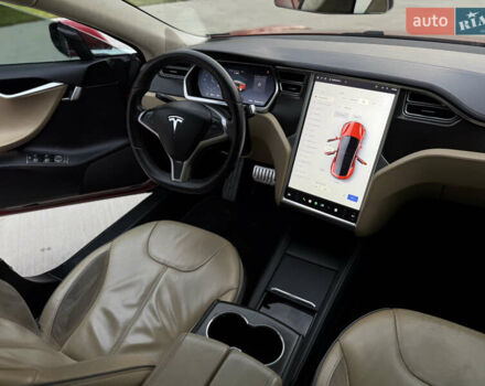 Красный Тесла Модель С, объемом двигателя 0 л и пробегом 319 тыс. км за 9500 $, фото 25 на Automoto.ua