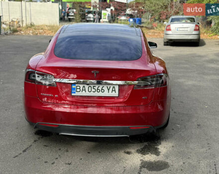 Красный Тесла Модель С, объемом двигателя 0 л и пробегом 200 тыс. км за 12000 $, фото 3 на Automoto.ua