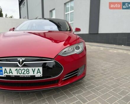 Червоний Тесла Модель С, об'ємом двигуна 0 л та пробігом 115 тис. км за 12500 $, фото 7 на Automoto.ua