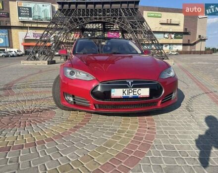 Червоний Тесла Модель С, об'ємом двигуна 0 л та пробігом 150 тис. км за 14999 $, фото 11 на Automoto.ua