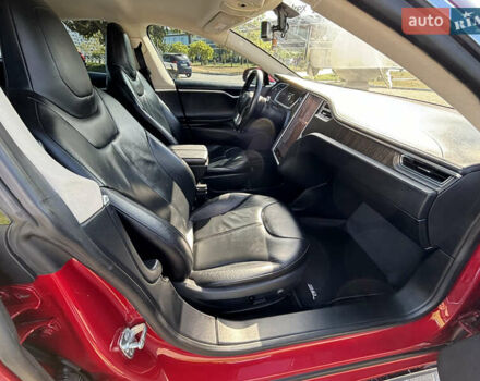 Червоний Тесла Модель С, об'ємом двигуна 0 л та пробігом 188 тис. км за 13900 $, фото 28 на Automoto.ua