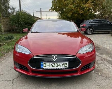 Красный Тесла Модель С, объемом двигателя 0 л и пробегом 179 тыс. км за 14800 $, фото 1 на Automoto.ua