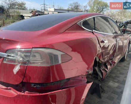 Красный Тесла Модель С, объемом двигателя 0 л и пробегом 215 тыс. км за 7900 $, фото 3 на Automoto.ua