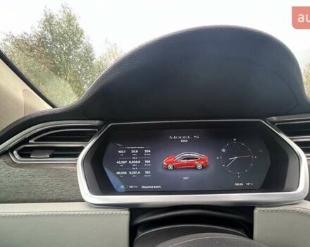 Червоний Тесла Модель С, об'ємом двигуна 0 л та пробігом 98 тис. км за 13000 $, фото 6 на Automoto.ua