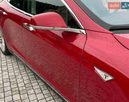 Червоний Тесла Модель С, об'ємом двигуна 0 л та пробігом 170 тис. км за 16800 $, фото 20 на Automoto.ua
