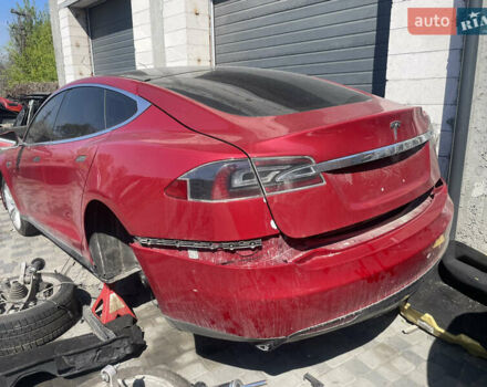 Красный Тесла Модель С, объемом двигателя 0 л и пробегом 215 тыс. км за 7900 $, фото 5 на Automoto.ua