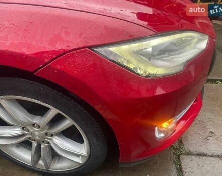 Красный Тесла Модель С, объемом двигателя 0 л и пробегом 186 тыс. км за 11500 $, фото 13 на Automoto.ua