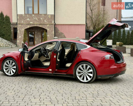 Червоний Тесла Модель С, об'ємом двигуна 0 л та пробігом 122 тис. км за 13450 $, фото 29 на Automoto.ua